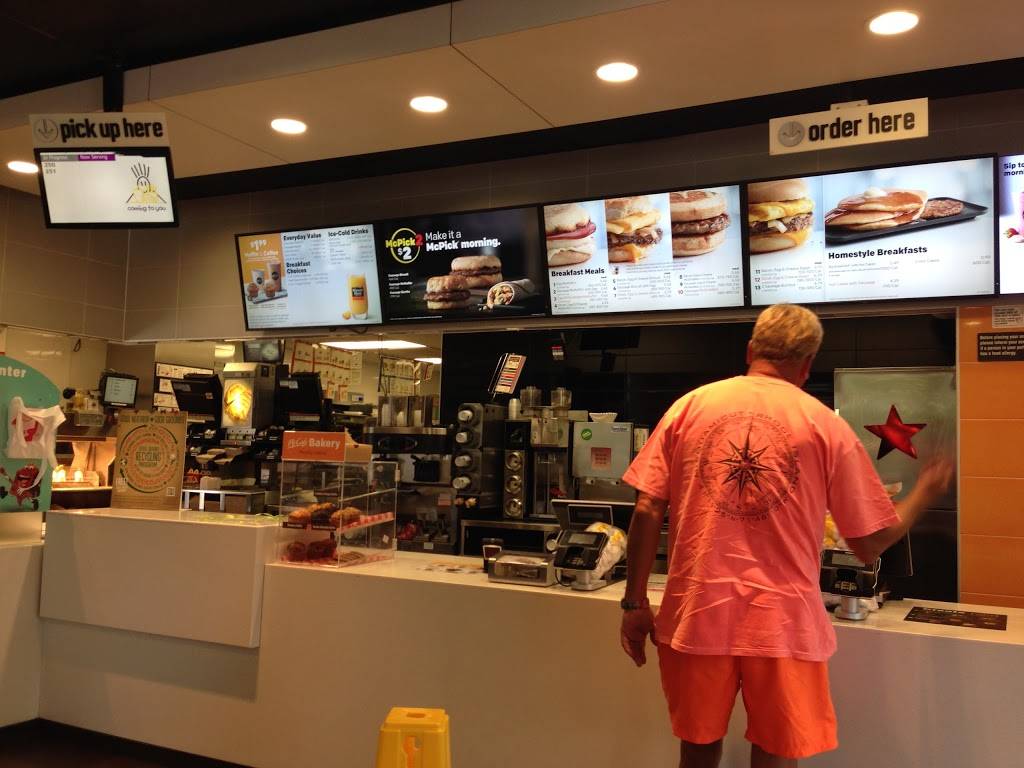McDonalds | cafe | 465 Liberty St, Pawcatuck, CT 06379, USA | 8605999903 OR +1 860-599-9903
