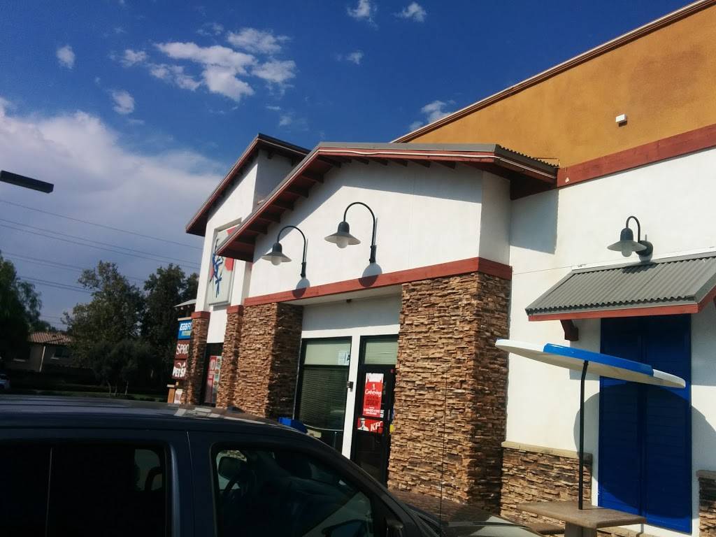 KFC | restaurant | 32425 CA-79, Temecula, CA 92592, USA | 9513022199 OR +1 951-302-2199