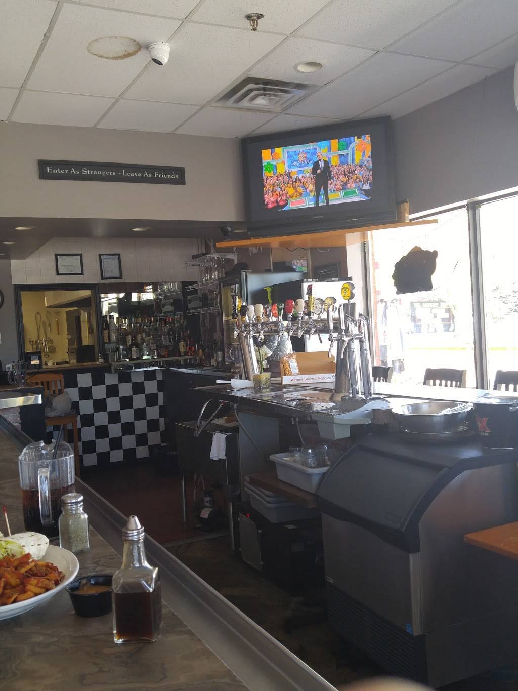 Kubbys Draft Bar & Grill | restaurant | 312 Commissioners Rd W, London, ON N6J 1Y3, Canada | 5194729455 OR +1 519-472-9455