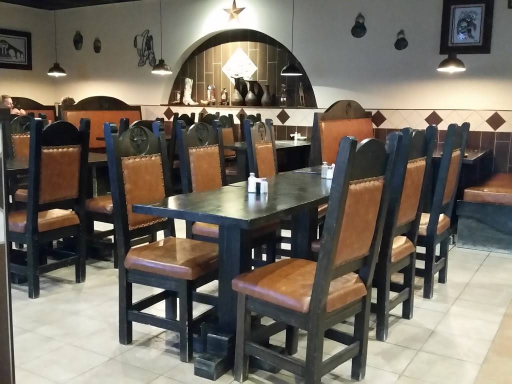 La Flama Mexican Restaurant | restaurant | 111 SE 2nd St, Snow Hill, NC 28580, USA | 2527474333 OR +1 252-747-4333