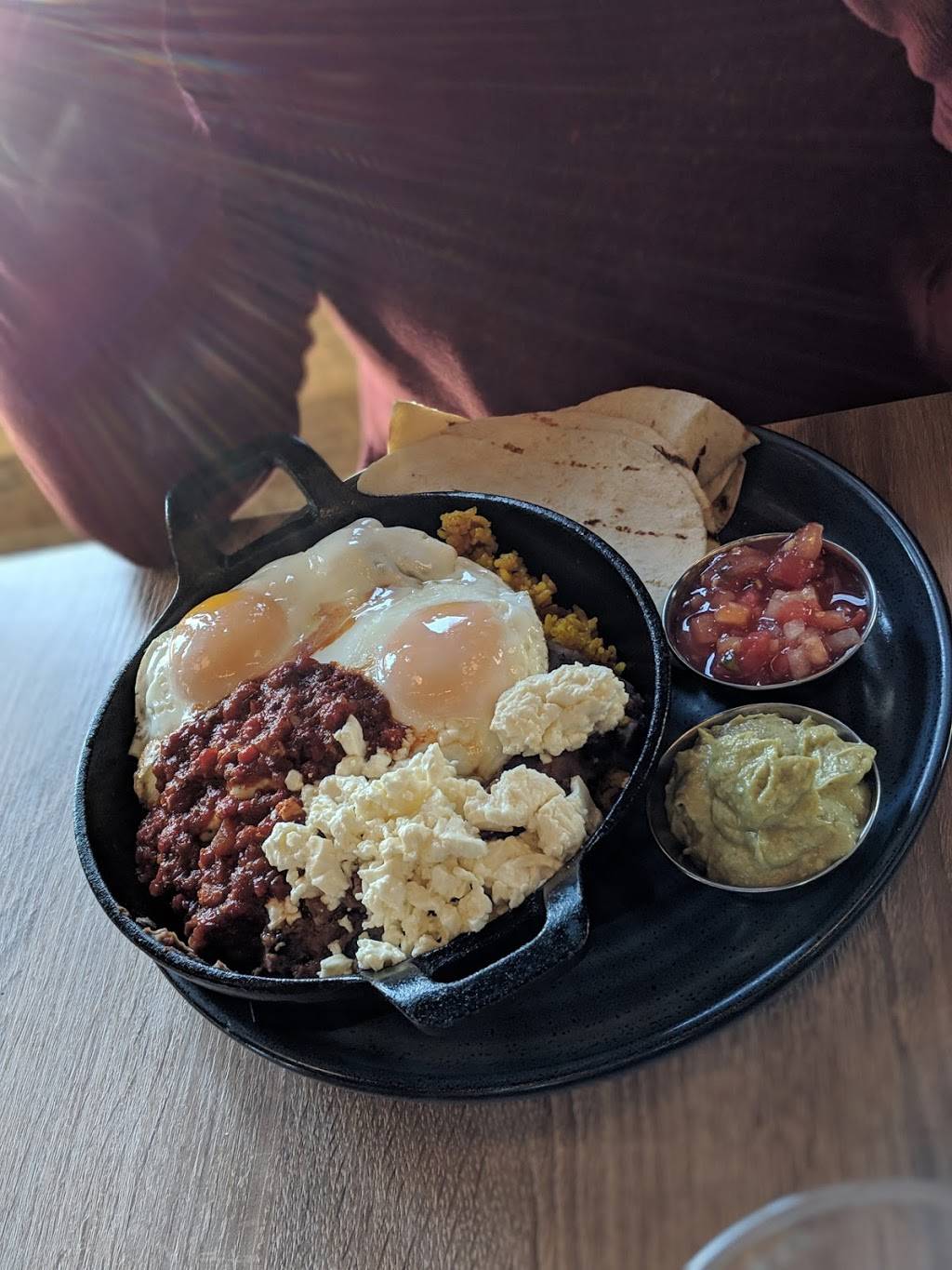 Central Public House | restaurant | 42 Main St, Hopkinton, MA 01748, USA | 5086252570 OR +1 508-625-2570