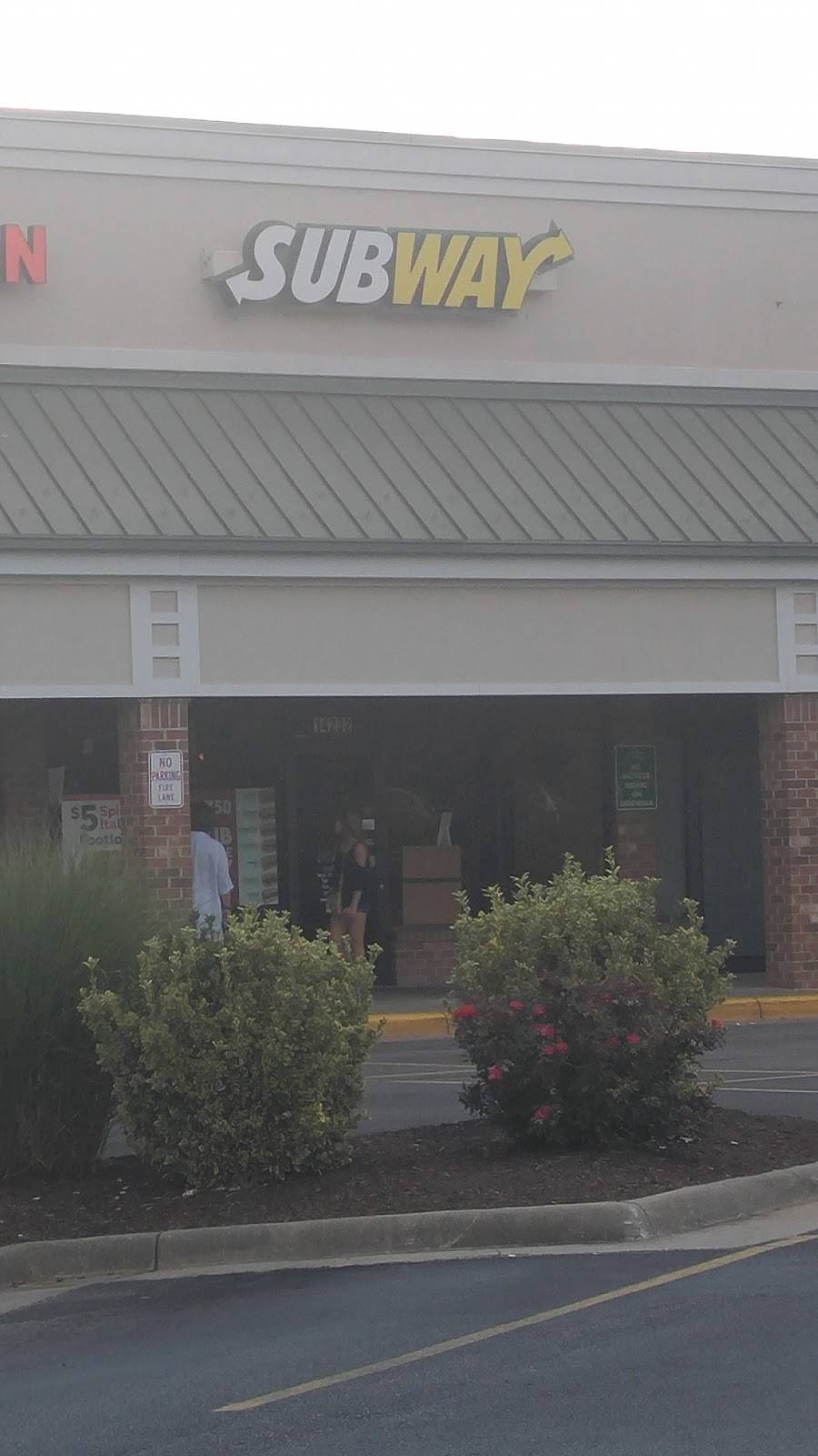 Subway Restaurants | restaurant | 14232 Smoketown Rd, Woodbridge, VA 22192, USA | 7034944080 OR +1 703-494-4080