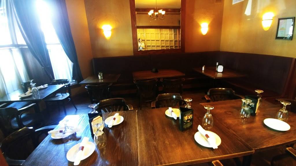 The Galway Arms | restaurant | 2442 N Clark St, Chicago, IL 60614, USA | 7734725555 OR +1 773-472-5555