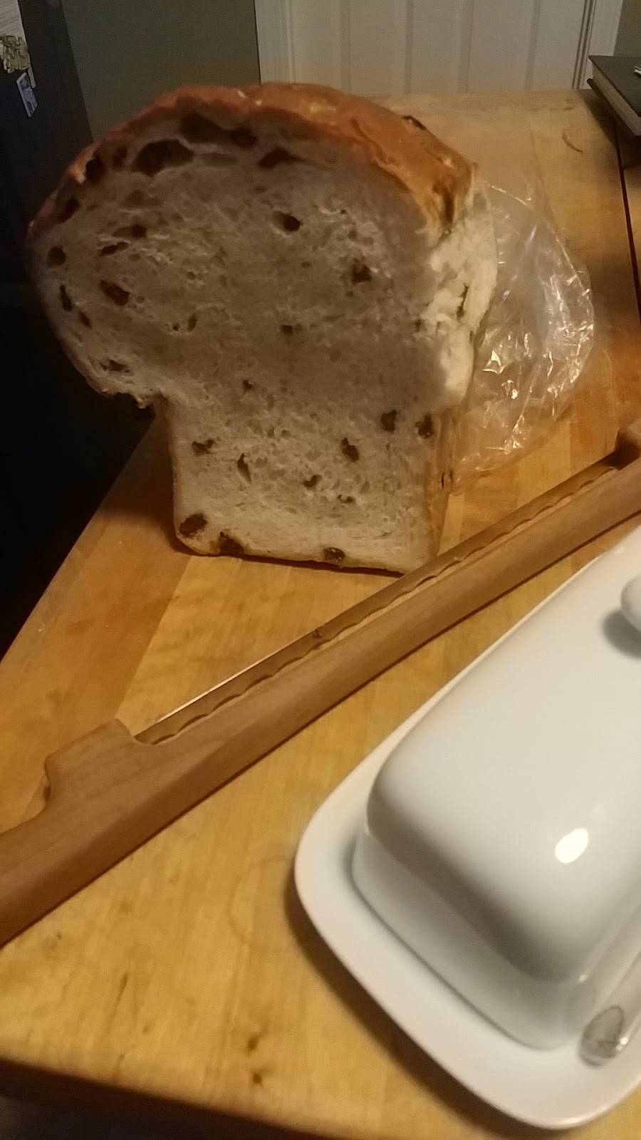 Belgian Village | restaurant | 560 17th Ave, Moline, IL 61265, USA | 3093739522 OR +1 309-373-9522