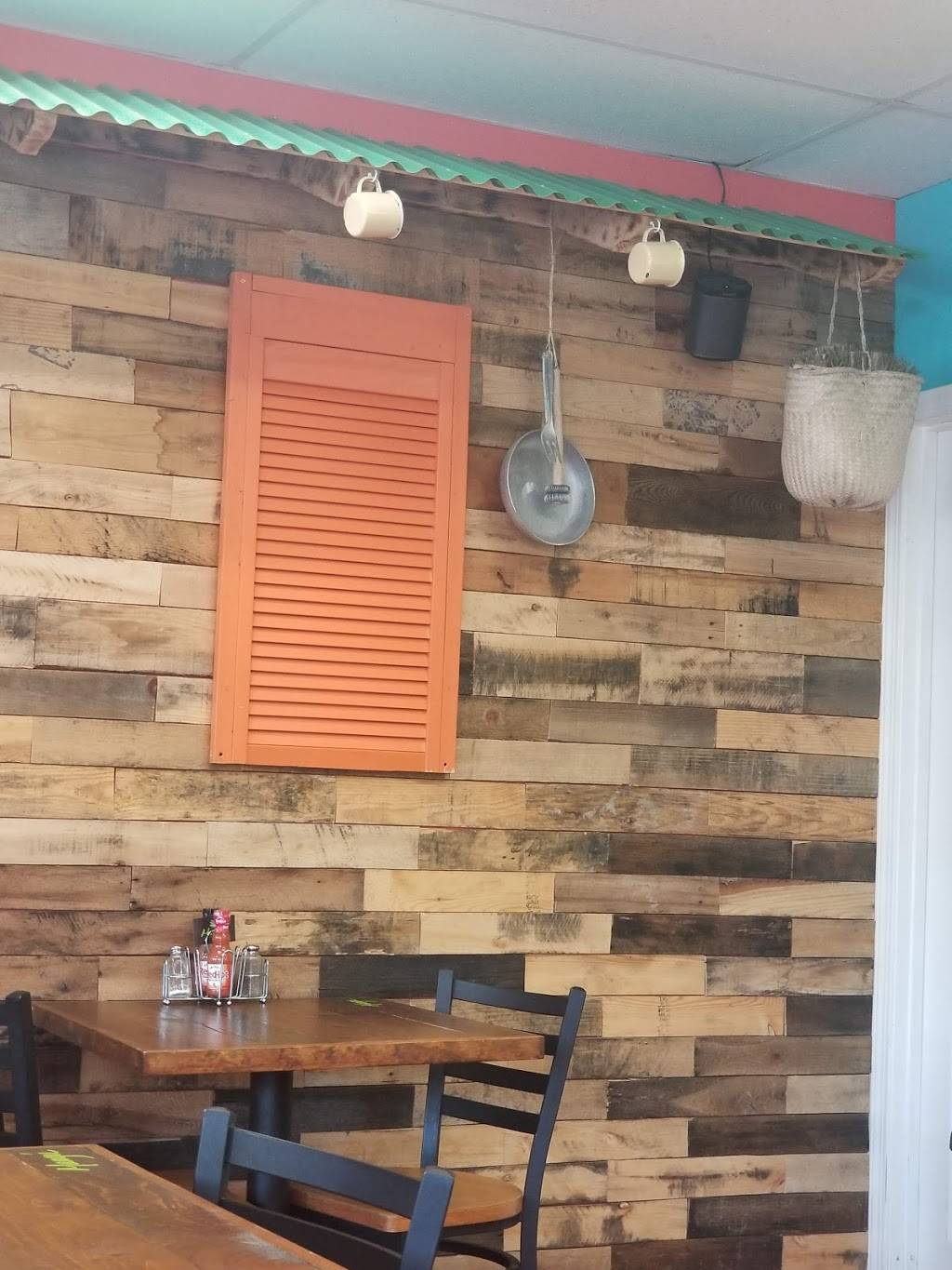 Mangú Dominican Bistro | restaurant | 264 Hyde Park Ave, Boston, MA 02130, USA | 6175222455 OR +1 617-522-2455