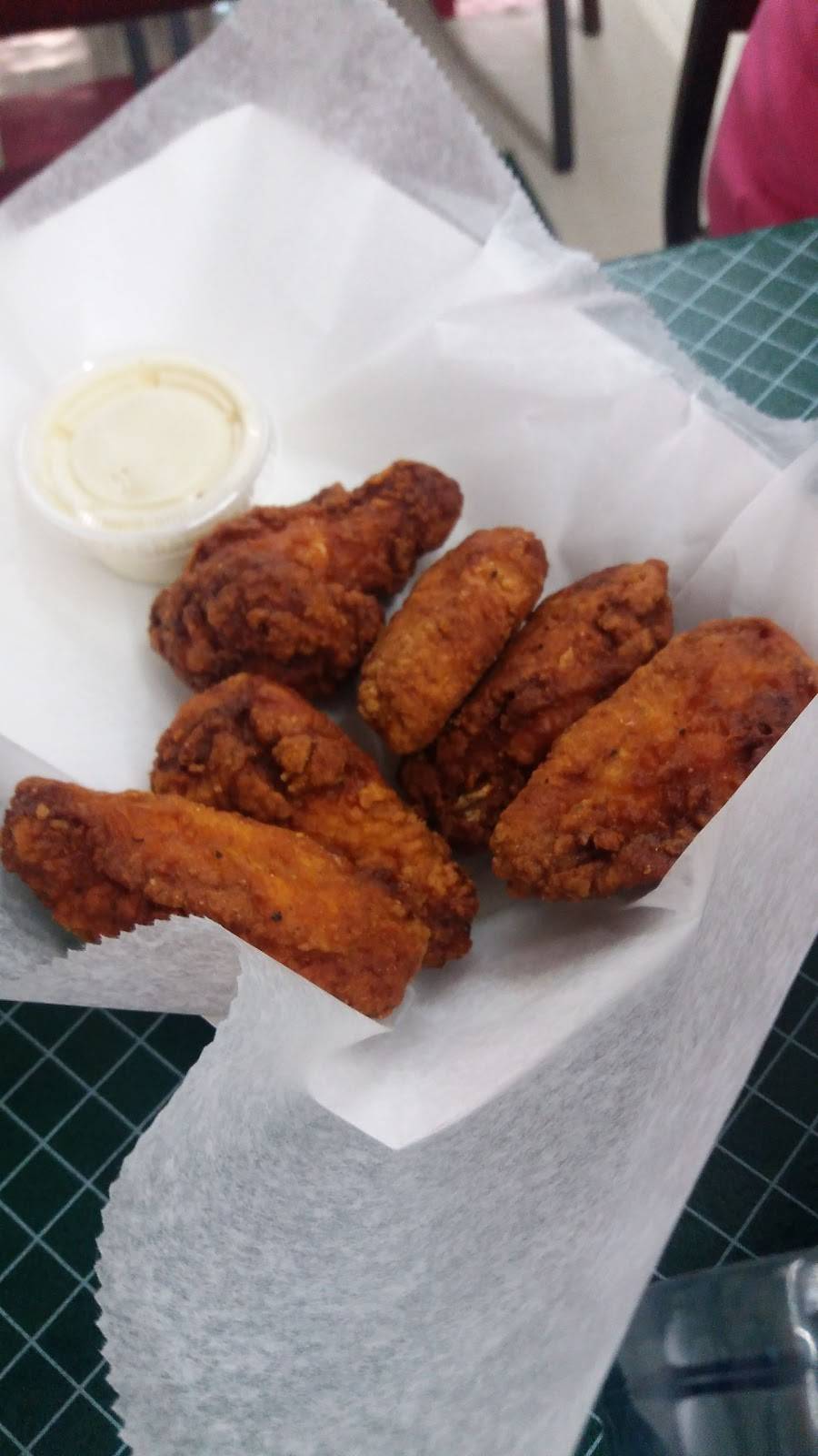 Luigis Pizza and Fun Center | restaurant | 732 Prairie St, Aurora, IL 60506, USA | 6307565451 OR +1 630-756-5451