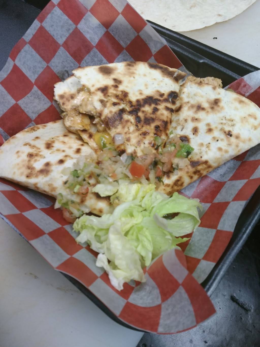 Average Joes Sports Bar & Grille | restaurant | 5858 Roosevelt Blvd, Clearwater, FL 33760, USA | 7274377340 OR +1 727-437-7340