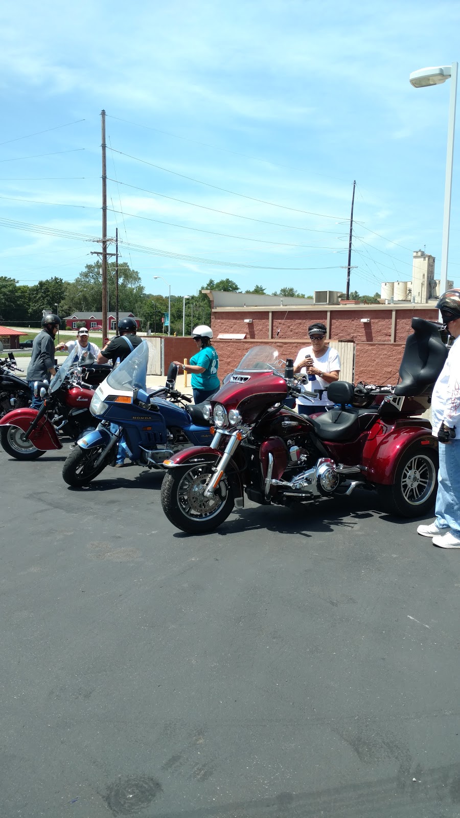 Dairy Queen | restaurant | 412 S 10th St, Atchison, KS 66002, USA | 9133672878 OR +1 913-367-2878