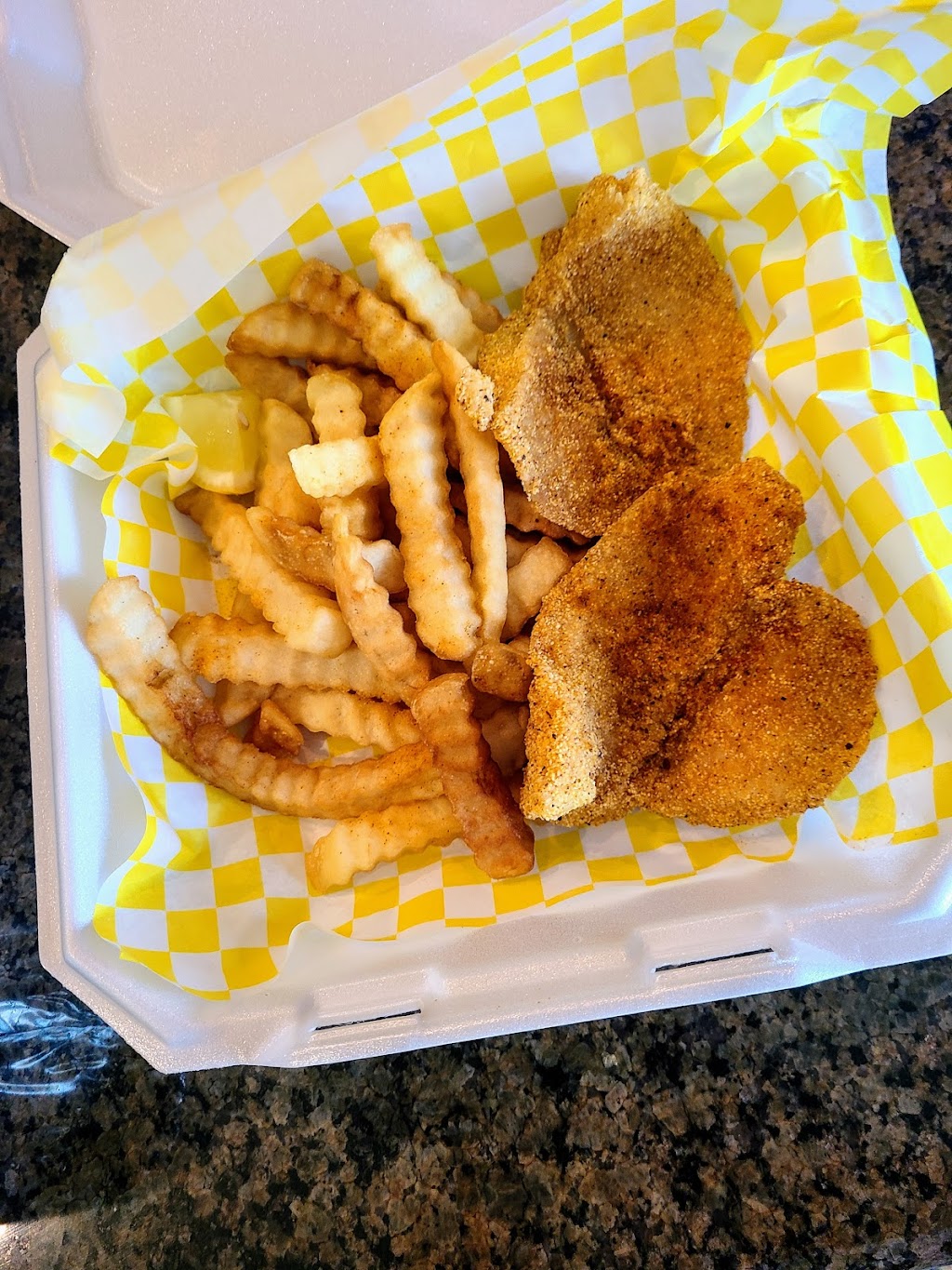 Fish House | restaurant | 1930 N 77th St, Kansas City, KS 66112, USA | 9132585010 OR +1 913-258-5010