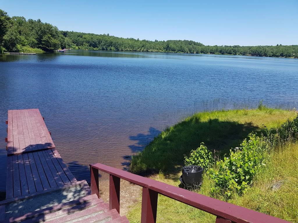 Bum & Kels Lakeside Tavern | restaurant | 1132 NY-52, Loch Sheldrake, NY 12759, USA | 8454347427 OR +1 845-434-7427