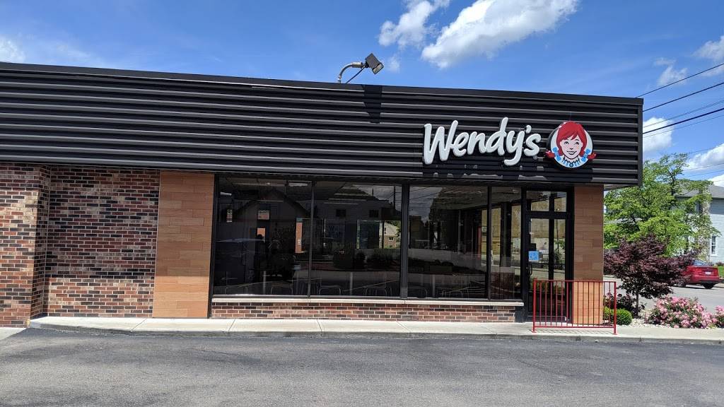 Wendys | restaurant | 9015 Maccorkle Ave, Marmet, WV 25315, USA | 3049495154 OR +1 304-949-5154