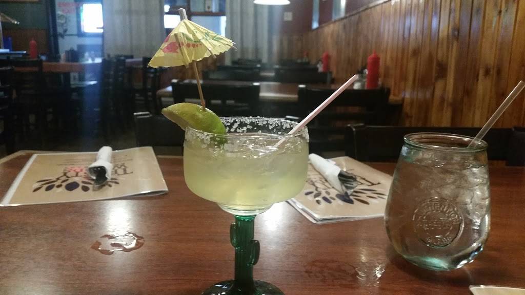 Trusty Woods | restaurant | 101 W Butler St, Fort Recovery, OH 45846, USA | 4193755900 OR +1 419-375-5900