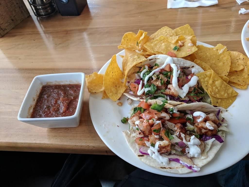 Hy-Vee Market Grille Express | restaurant | 4545 S Noland Rd, Independence, MO 64055, USA | 8163732527 OR +1 816-373-2527