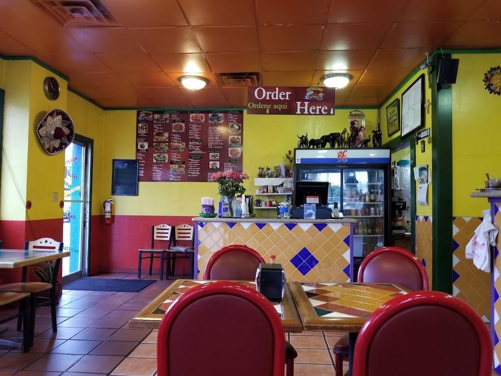 Tacos y Mariscos El Tiburon | restaurant | 1622 SW Roxbury St, Seattle, WA 98106, USA | 2065960827 OR +1 206-596-0827