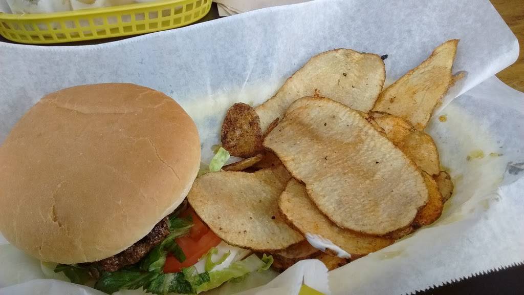 Wise Guys Burgers & More | restaurant | 118 E Main St, Orange, VA 22960, USA | 5406619794 OR +1 540-661-9794