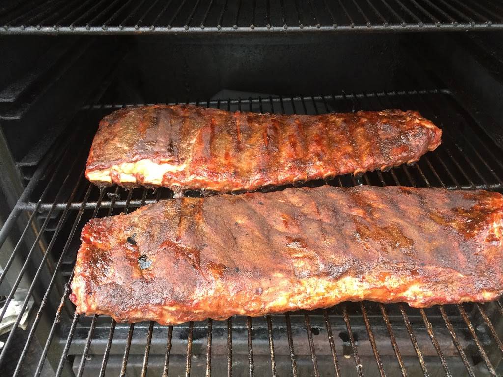 Road Hog Willys Real-Pit Bar-B-Q | restaurant | 504 Harcourt Rd Unit B, Mt Vernon, OH 43050, USA | 7403261408 OR +1 740-326-1408