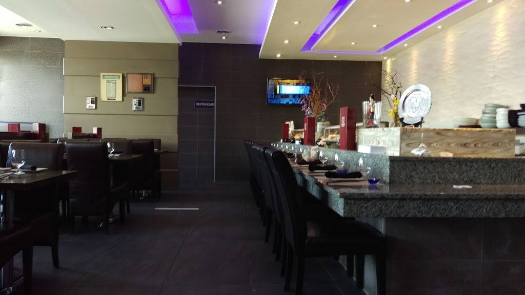 Osaka Asian Bistro | restaurant | 100 Folly Rd, Charleston, SC 29407, USA | 8438529979 OR +1 843-852-9979