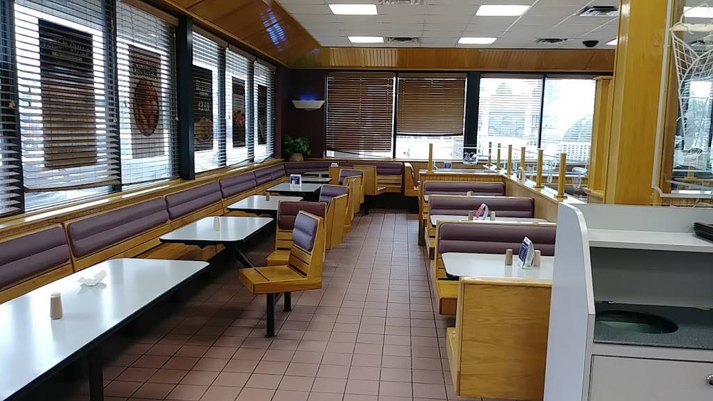 Braums Ice Cream & Burger Restaurant | restaurant | 1545 E 71st St, Tulsa, OK 74136, USA | 9184940331 OR +1 918-494-0331