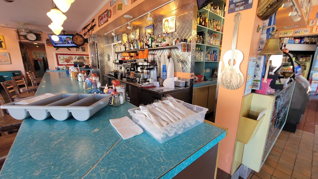 Harpoon Harrys | restaurant | 832 Caroline St, Key West, FL 33040, USA | 3052948744 OR +1 305-294-8744