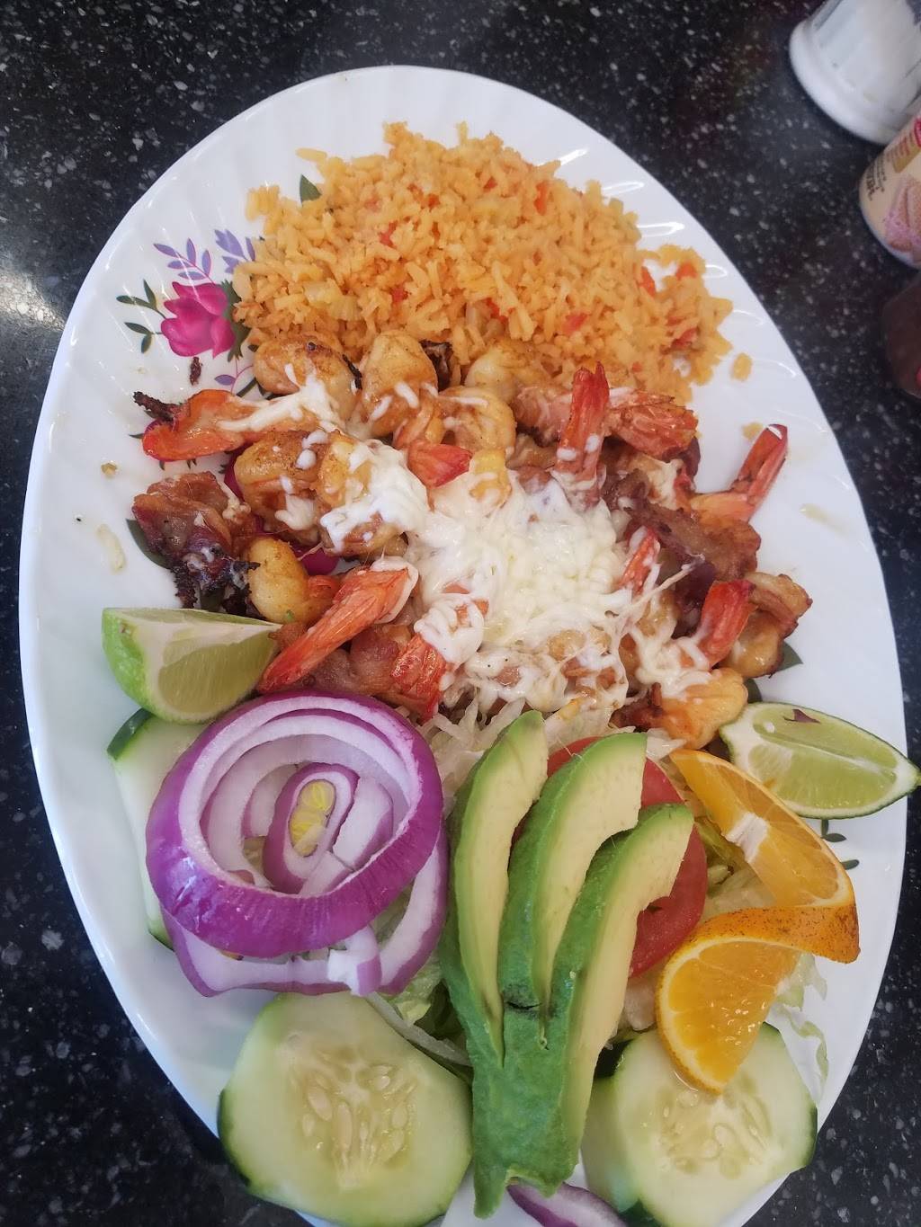 adrianas restaurante & fresh market | restaurant | 1020 Washington St, Waukegan, IL 60085, USA | 8477859713 OR +1 847-785-9713