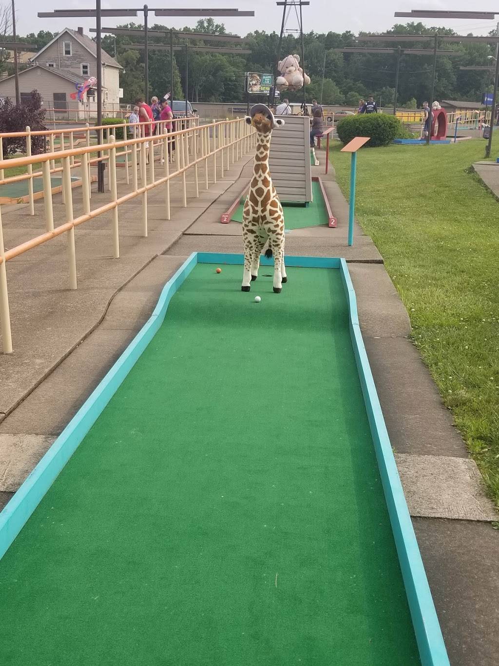 Putt-Putt Fun Center of Warren | meal takeaway | 3937 Youngstown Rd SE, Warren, OH 44484, USA | 3303691965 OR +1 330-369-1965