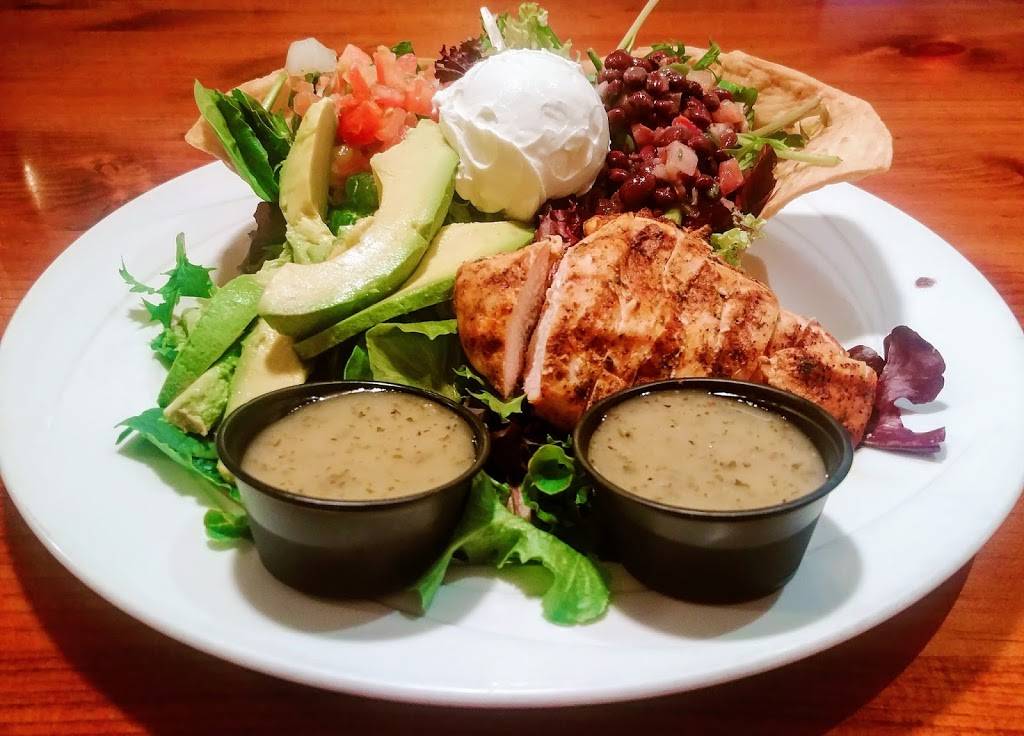 Sports Page Grill | restaurant | 3300 W Mockingbird Ln, Dallas, TX 75235, USA | 2146541021 OR +1 214-654-1021