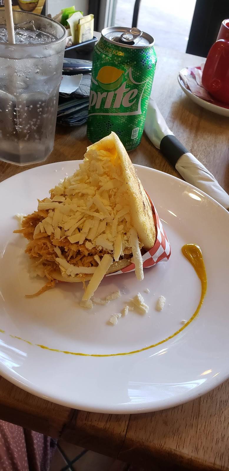 Cachita | restaurant | 1116 Normandy Dr, Miami Beach, FL 33141, USA | 3058658144 OR +1 305-865-8144