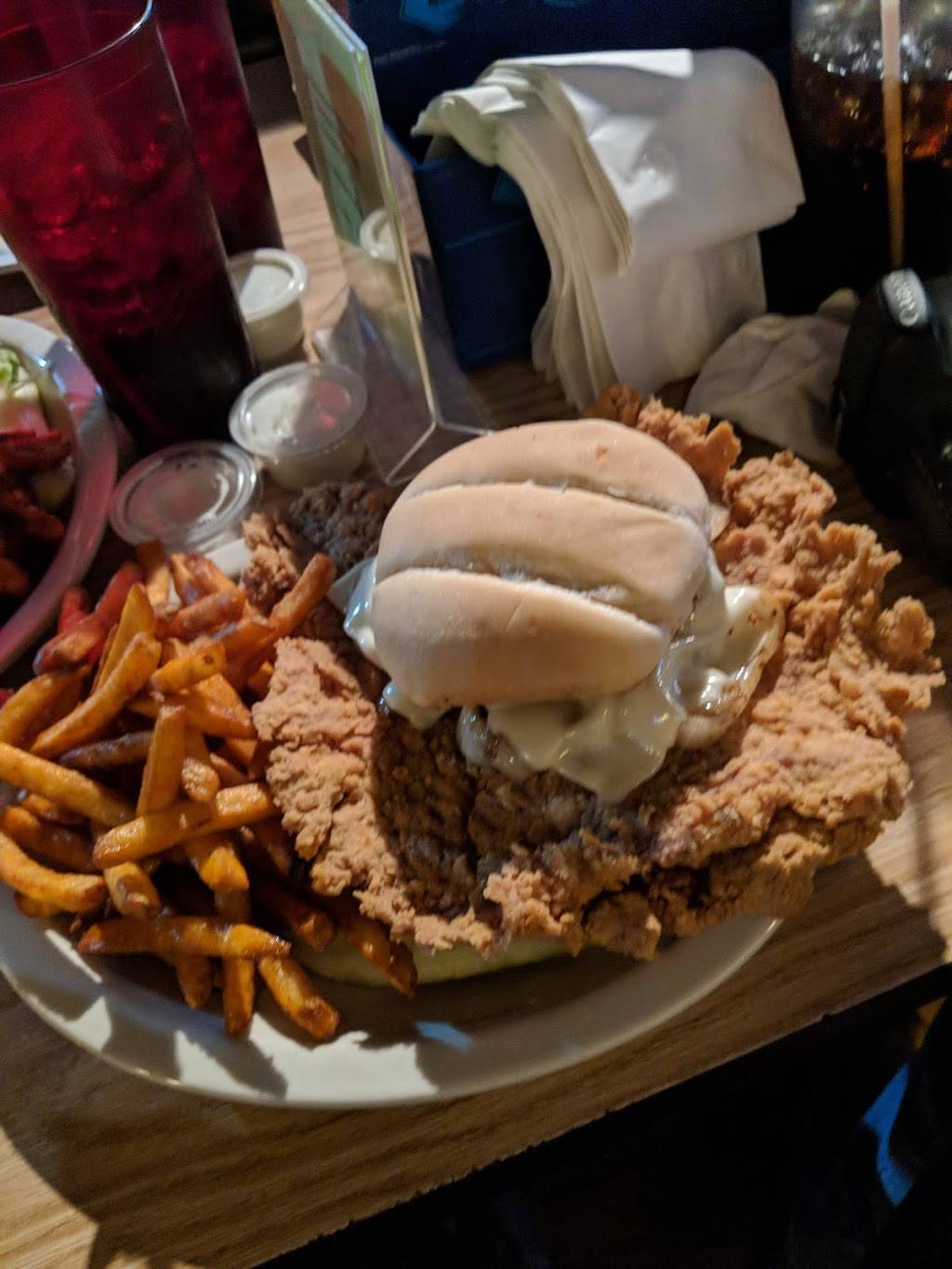 Reds Bar & Grill | restaurant | 127 E Railroad St, Sheffield, IL 61361, USA | 8154548023 OR +1 815-454-8023