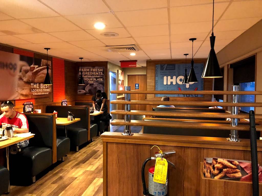IHOP | restaurant | 285 NW 42nd Ave, Miami, FL 33126, USA | 3056431210 OR +1 305-643-1210