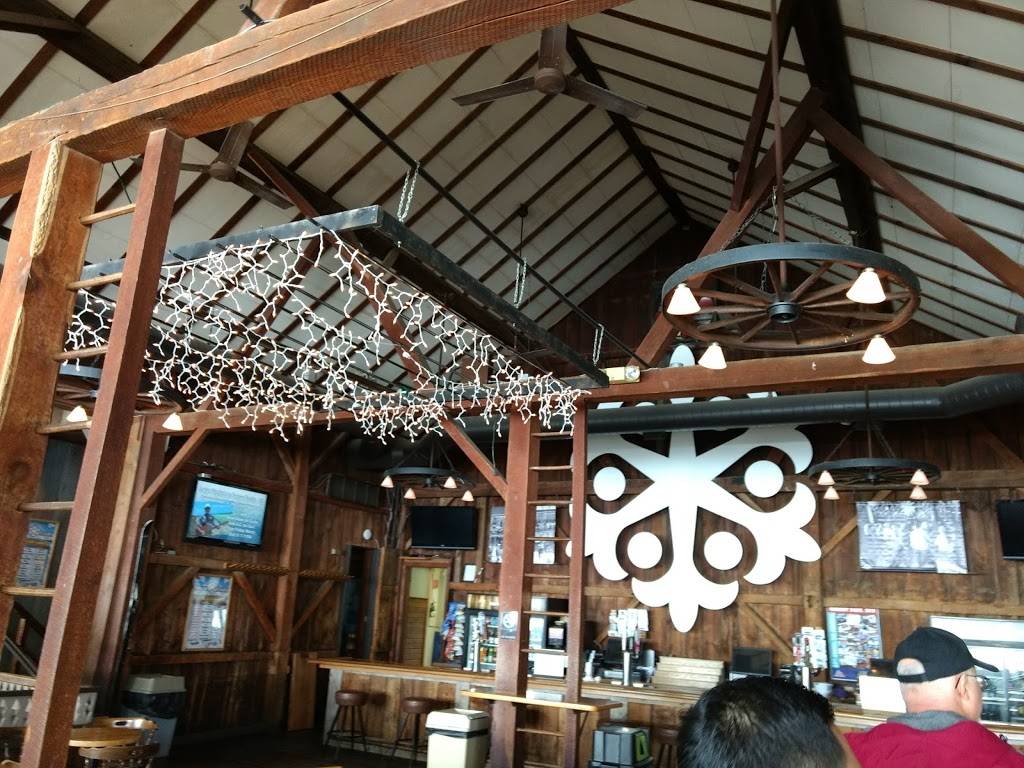 Snow Trails | restaurant | 3100 Possum Run Rd, Mansfield, OH 44903, USA | 4197749818 OR +1 419-774-9818