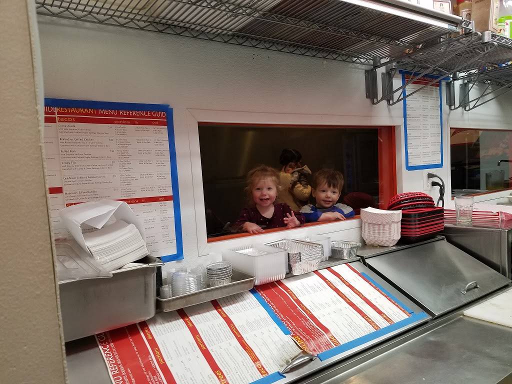 La Cocinita Restaurant | restaurant | 1625 Chicago Ave, Evanston, IL 60201, USA | 8473321625 OR +1 847-332-1625