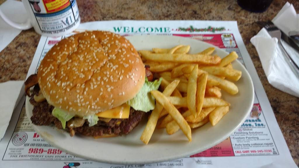 Macs Place | restaurant | 3098 W Houghton Ave, West Branch, MI 48661, USA | 9893457720 OR +1 989-345-7720