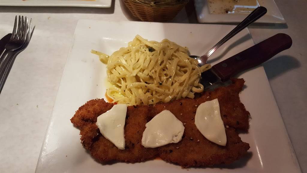 Bugsys Italian Cuisine | restaurant | 7936 Hills and Dales Rd NW, Massillon, OH 44646, USA | 3308800881 OR +1 330-880-0881