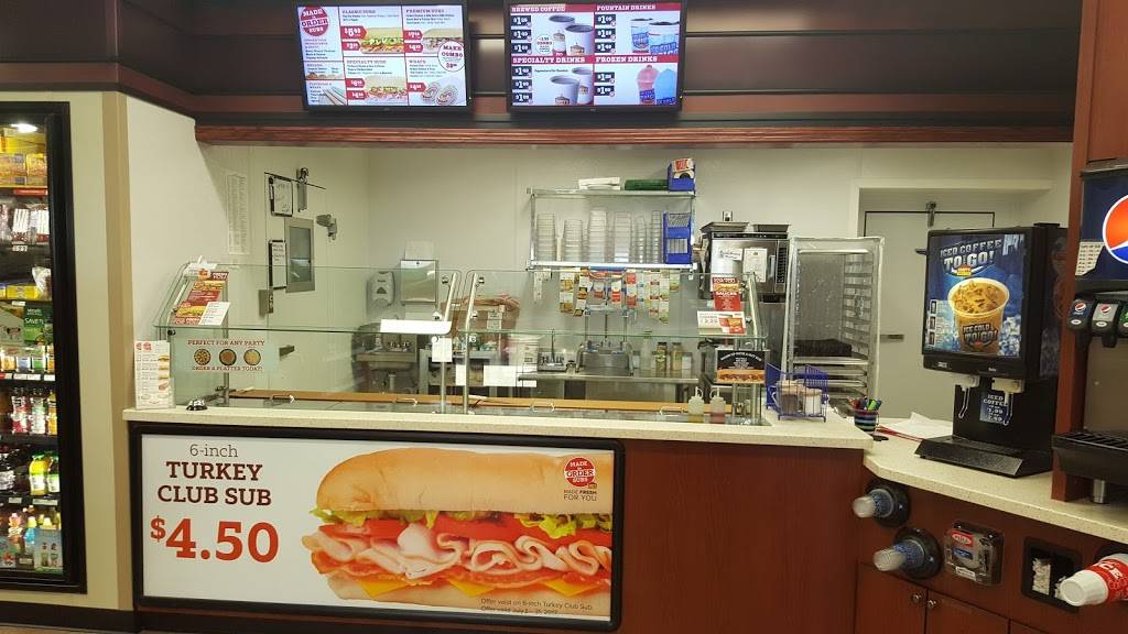 Caseys | restaurant | 204 Lincoln Hwy, IL-38, Creston, IL 60113, USA | 8153843002 OR +1 815-384-3002