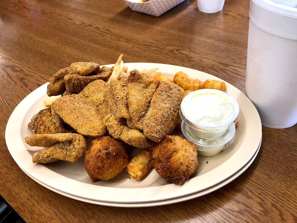 Griffs Restaurant | restaurant | 10400 Wortham Bend Rd, Waco, TX 76708, USA | 2548364622 OR +1 254-836-4622