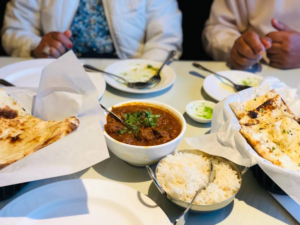 Curries | restaurant | 7318 Evergreen Way #101, Everett, WA 98204, USA | 4252651200 OR +1 425-265-1200