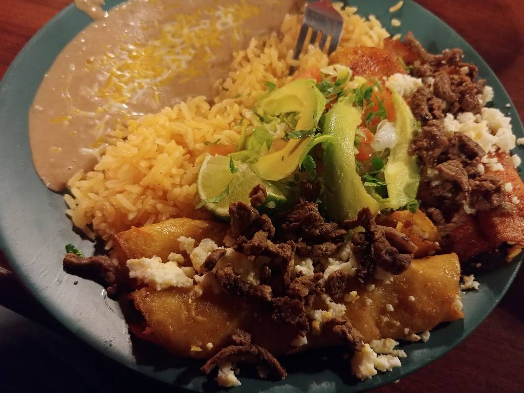 Taqueria Anguiano | restaurant | 200-298 Worth St, Henderson, TX 75654, USA | 9037223906 OR +1 903-722-3906