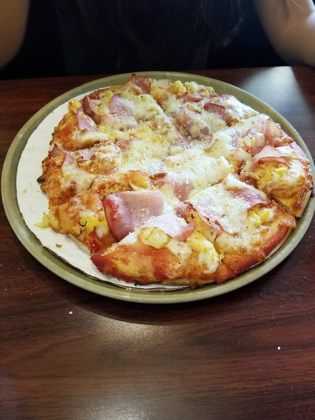 Pizza King | meal delivery | 305 IN-930, New Haven, IN 46774, USA | 2607497337 OR +1 260-749-7337