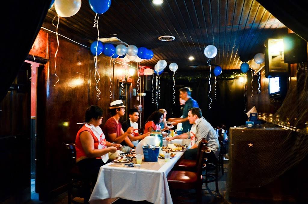 Town Tavern DC | restaurant | 2323 18th St NW, Washington, DC 20009, USA | 2023878696 OR +1 202-387-8696