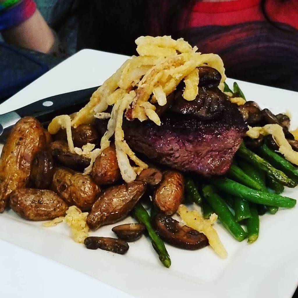 Off The Hook Seafood Restaurant | restaurant | 500 S Battlefield Blvd, Chesapeake, VA 23322, USA | 7574213313 OR +1 757-421-3313