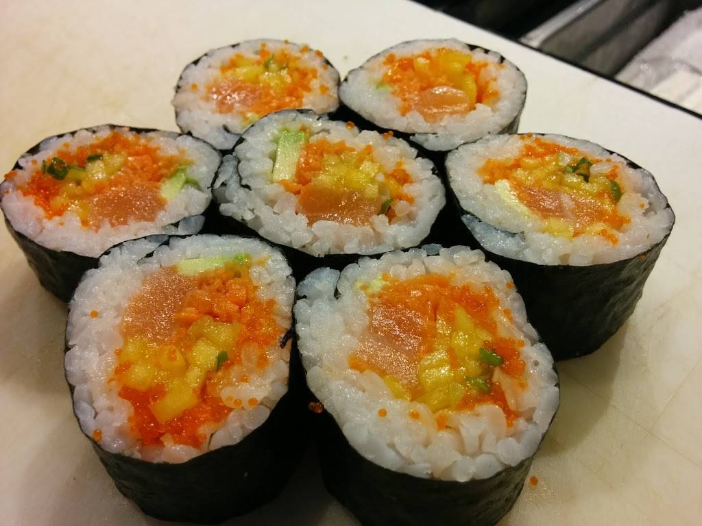 U Roll Express | restaurant | 451 E. Altamonte Dr, Center Court, Altamonte Springs, FL 32701, USA | 4076667634 OR +1 407-666-7634