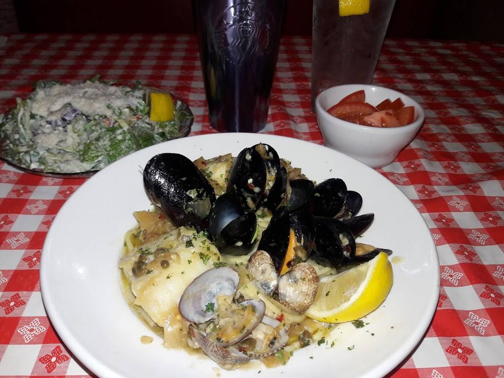 Vinces Italian Restaurant & Pizzeria | restaurant | 15223 4th Ave SW, Burien, WA 98166, USA | 2062461497 OR +1 206-246-1497