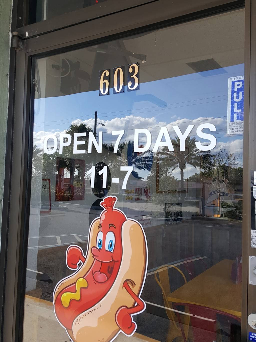 Big Daddy’s Hot Dogs and More | restaurant | 603 Northlake Blvd, North Palm Beach, FL 33408, USA | 5616702938 OR +1 561-670-2938