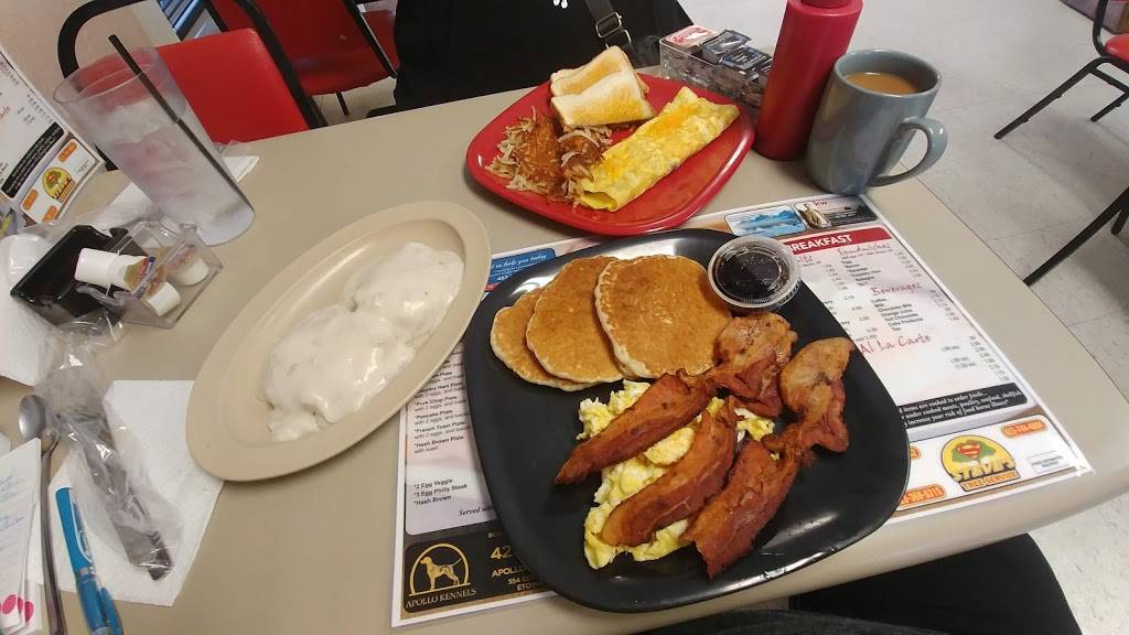 Eatowah Restaurant | restaurant | 327 Tennessee Ave, Etowah, TN 37331, USA | 4237817317 OR +1 423-781-7317