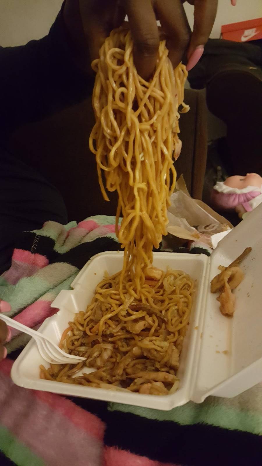 Eli Chinese & American Food | meal takeaway | 2262 N Broad St, Philadelphia, PA 19132, USA | 2152367998 OR +1 215-236-7998