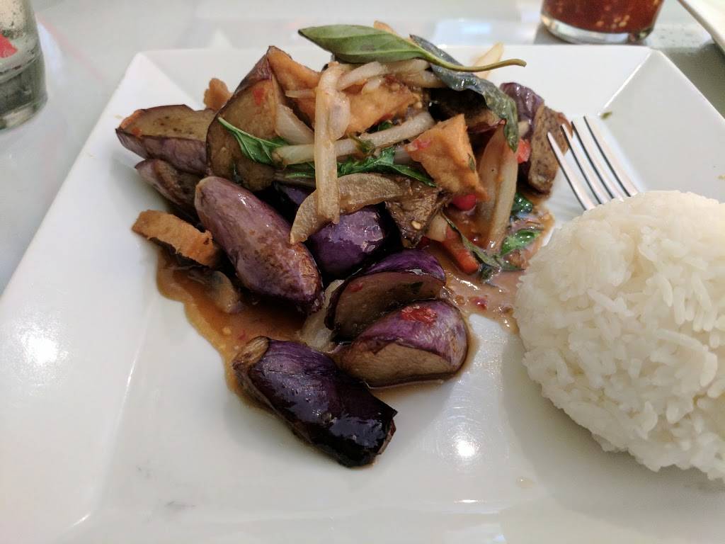 Lanta Thai Fusion | restaurant | 724 E Katella Ave, Orange, CA 92867, USA | 7145324922 OR +1 714-532-4922