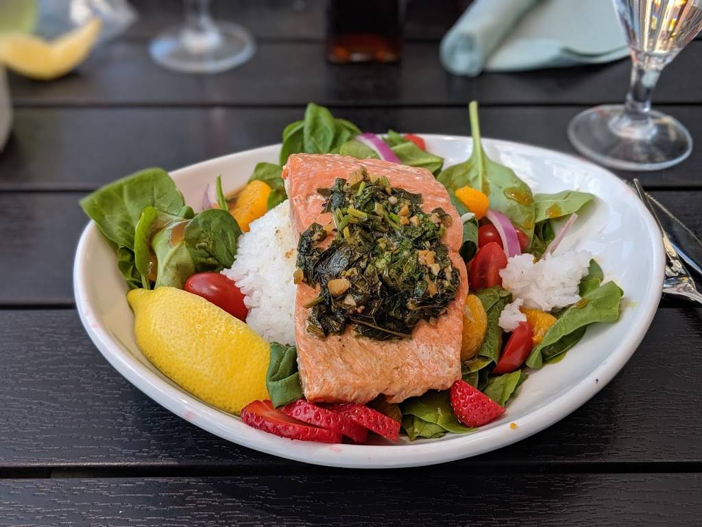 Smees Alaskan Fish Bar & Market Place | restaurant | 50 N Sierra St, Reno, NV 89501, USA | 7756228829 OR +1 775-622-8829