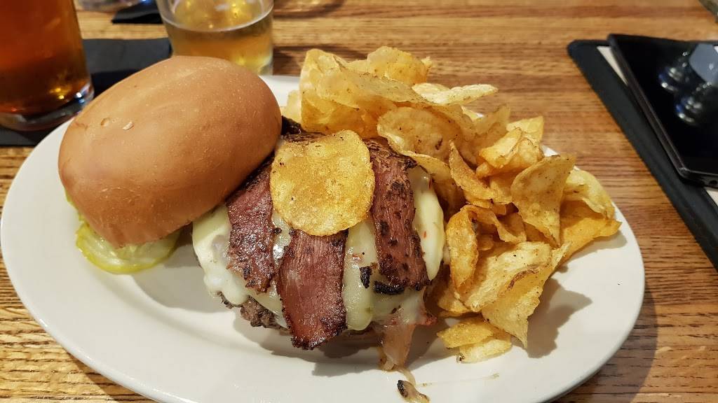 Celts Craft House | restaurant | 7083 153rd St W, Apple Valley, MN 55124, USA | 9526831533 OR +1 952-683-1533