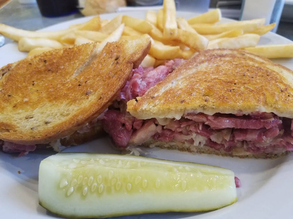 Silver Spoon | restaurant | 1601 W Jefferson St, Joliet, IL 60435, USA | 8157256202 OR +1 815-725-6202