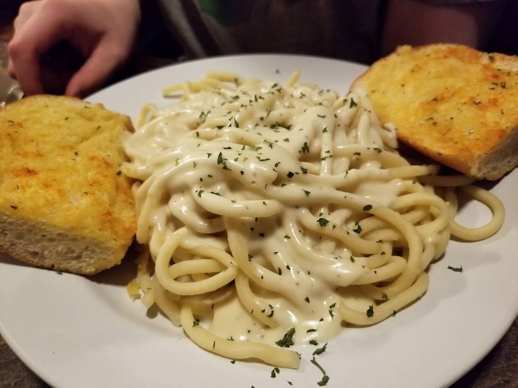 Santeramos Pizza House and Italian Food | restaurant | 1229 10th Ave, Greeley, CO 80631, USA | 9703534844 OR +1 970-353-4844